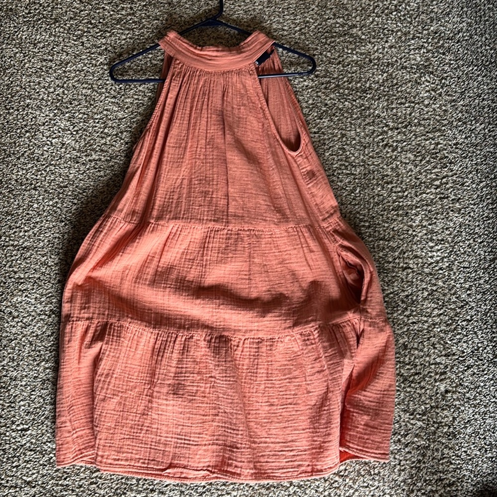 Gap dress with tie in back by neck. Beautiful orange/salmon color.
